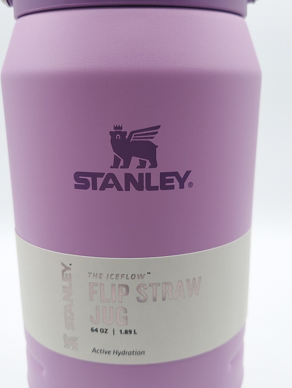 Stanley The IceFlow™ Flip Straw Jug | 64 OZ - Lilac - Picture 4 of 5